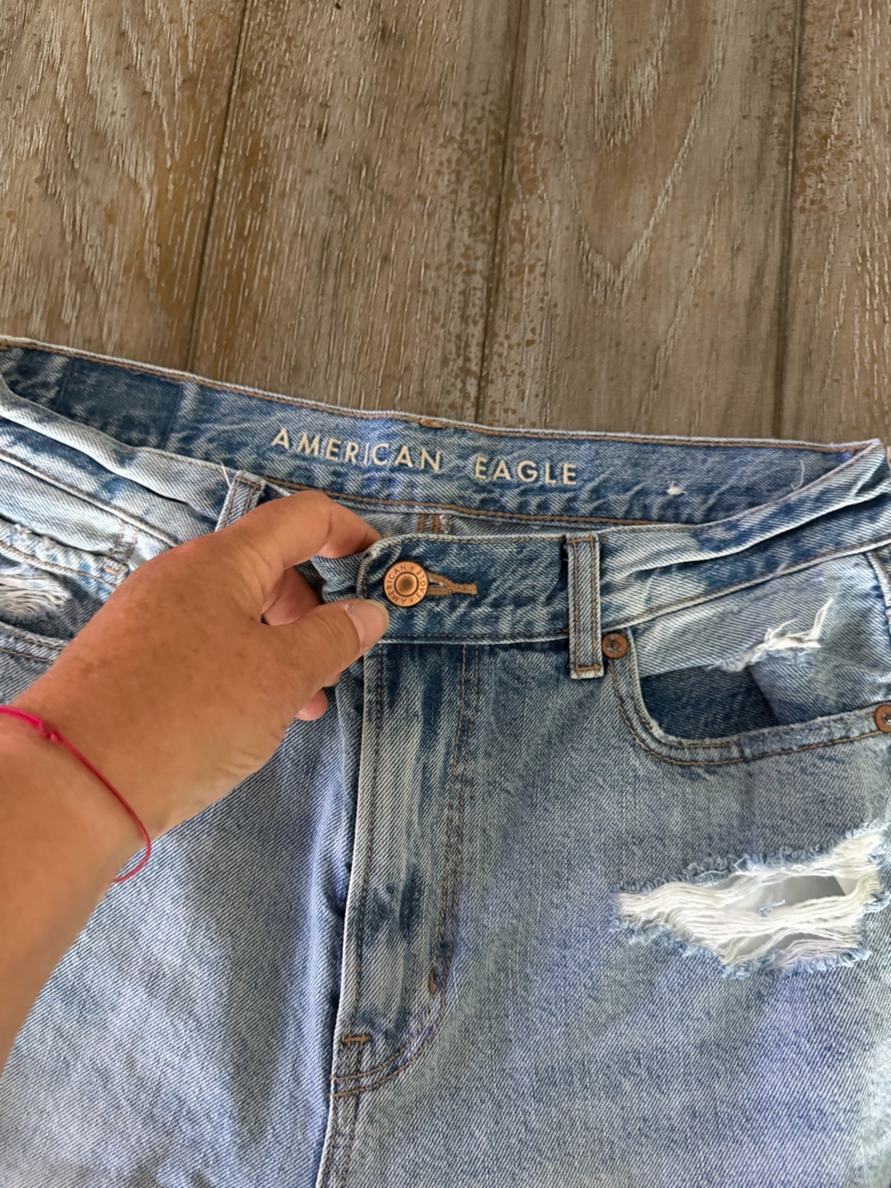 American Eagle Outfitters Light Blue Distressed Relaxed Mom Jeans - Picture 4 of 11
